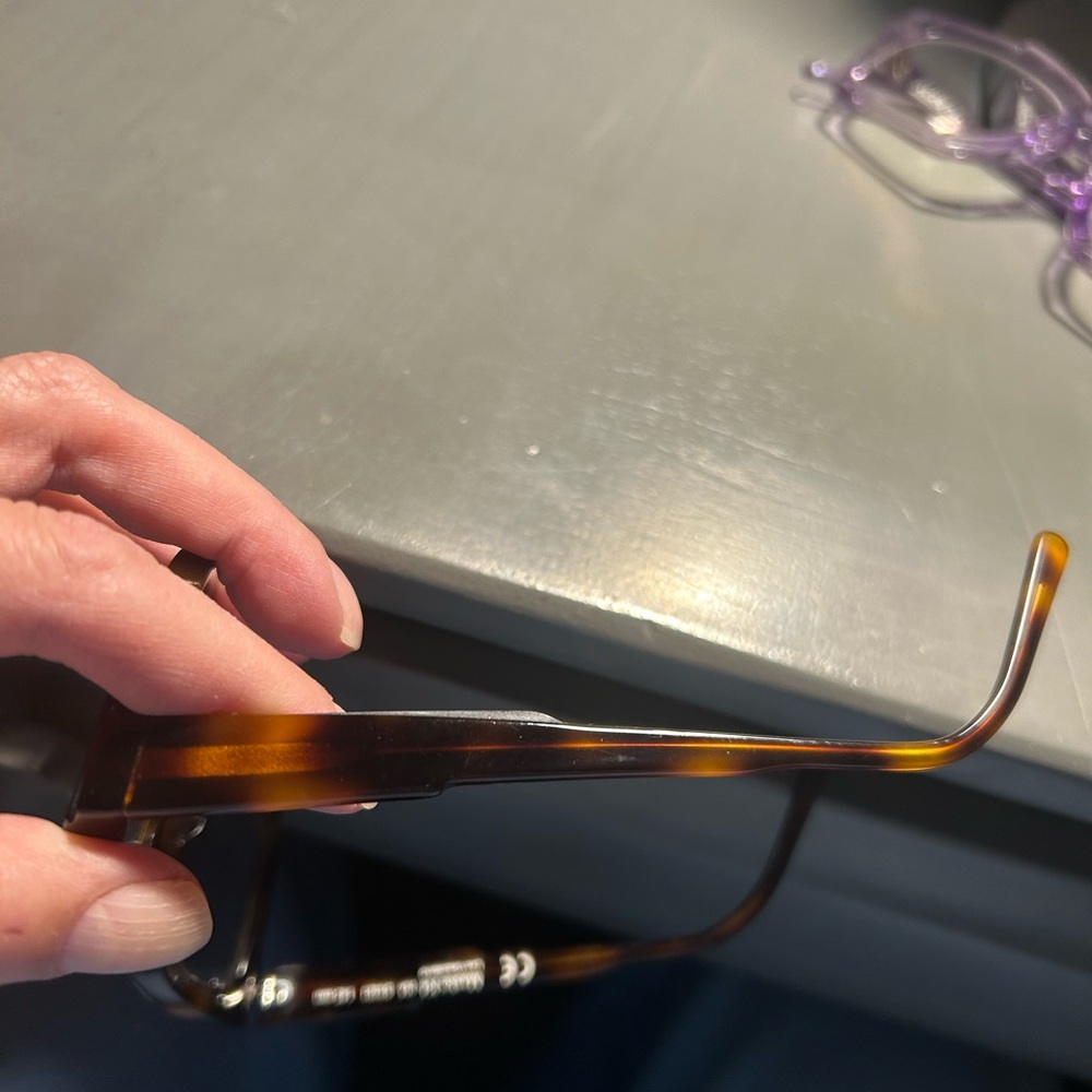 Tortoise Shell Square Glasses - Picture 4 of 6
